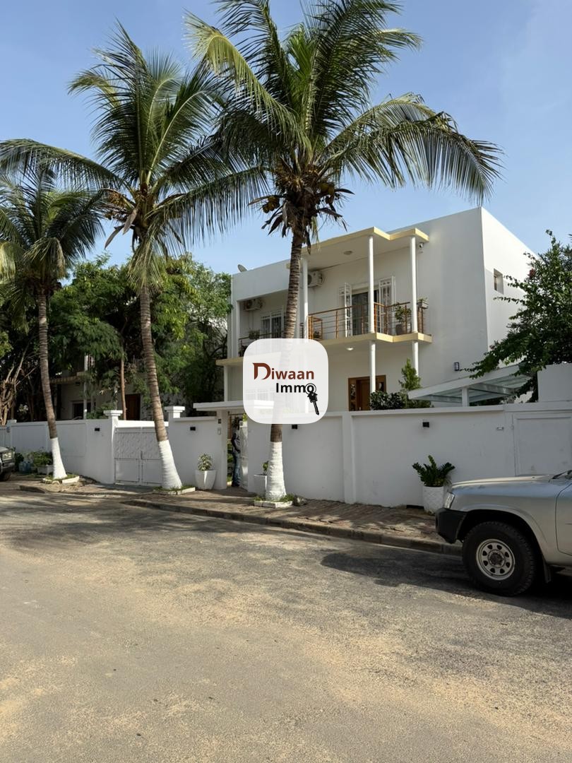 Villa 350M2 a vendre a la cité siprès 2 Mermoz - Image 5