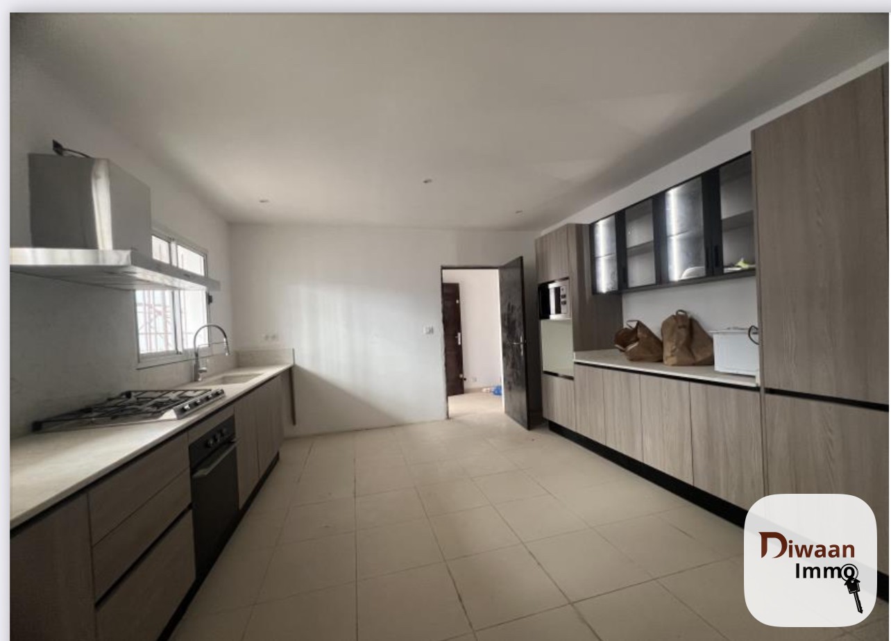 Villa F7 a la cité Africa Mermoz - Image 3