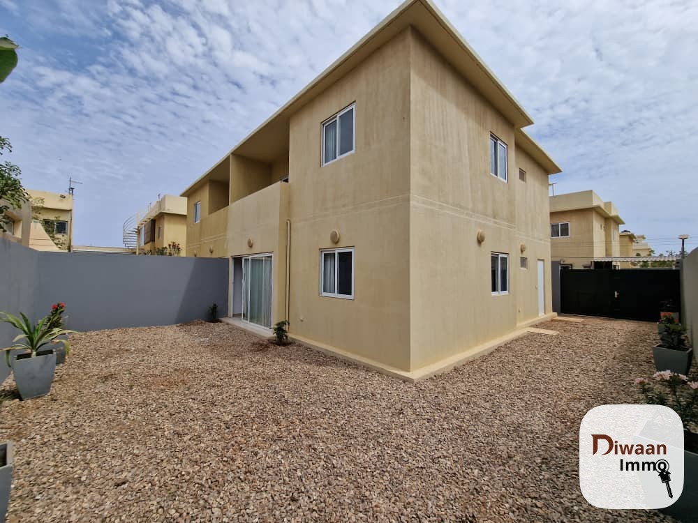 Villa F4 à vendre Almadies 2 sortie 9 - Image 1