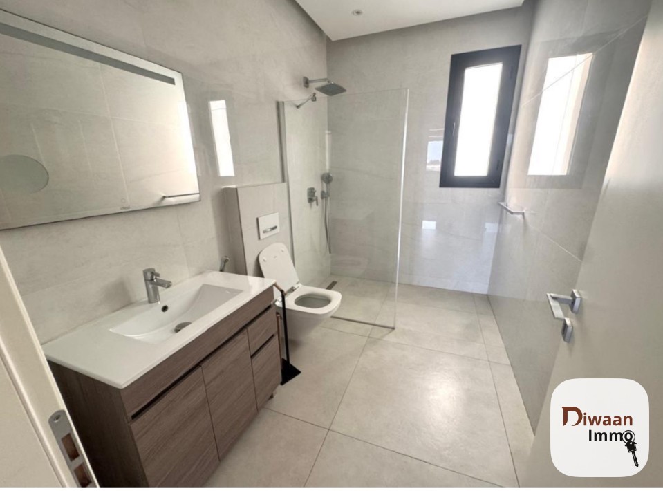 Appartement F4 Plateau à louer avec une grande tèrrasse - Image 3