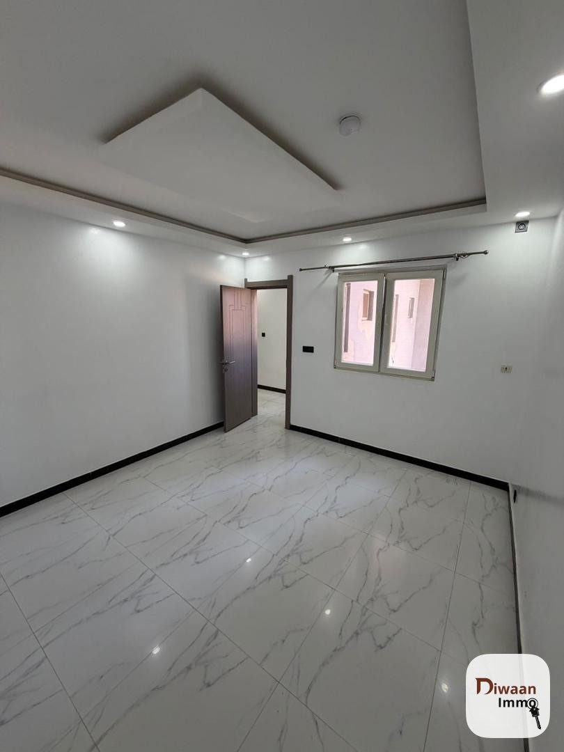 Appartement F5 à louer à la cité Dallal Diam - Image 2