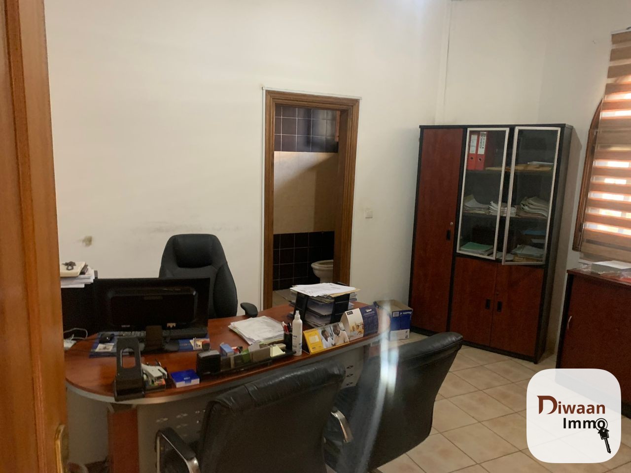 Villa R+1 à louer sur la route principale des Almadies. - Image 4