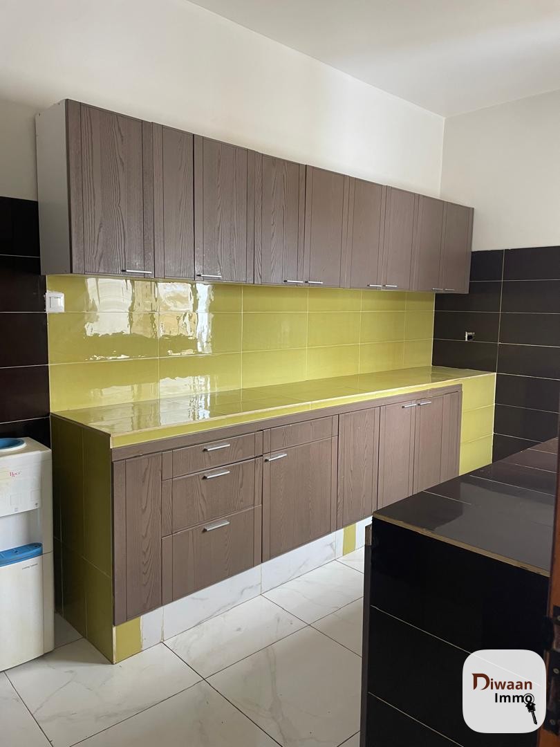 Appartement F4 à louer à la cité Mbackiyou Faye