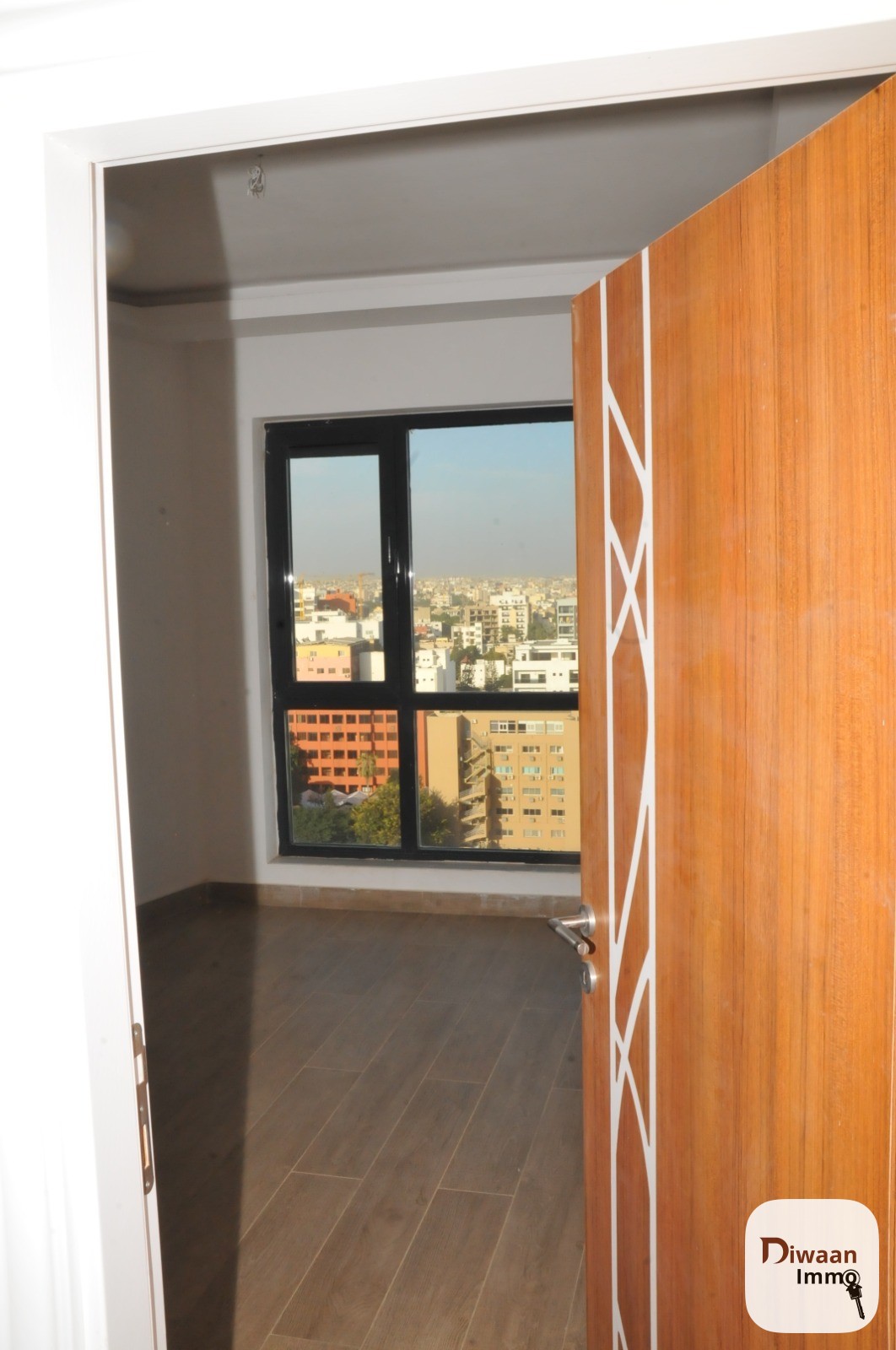 Appartement en studio à louer au Point E - Image 2