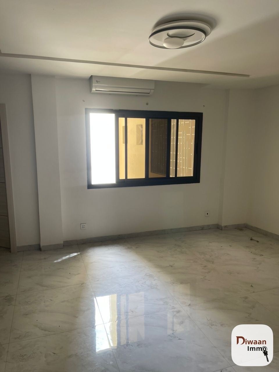 Studio (F2) à louer sur la Vdn - Image 4