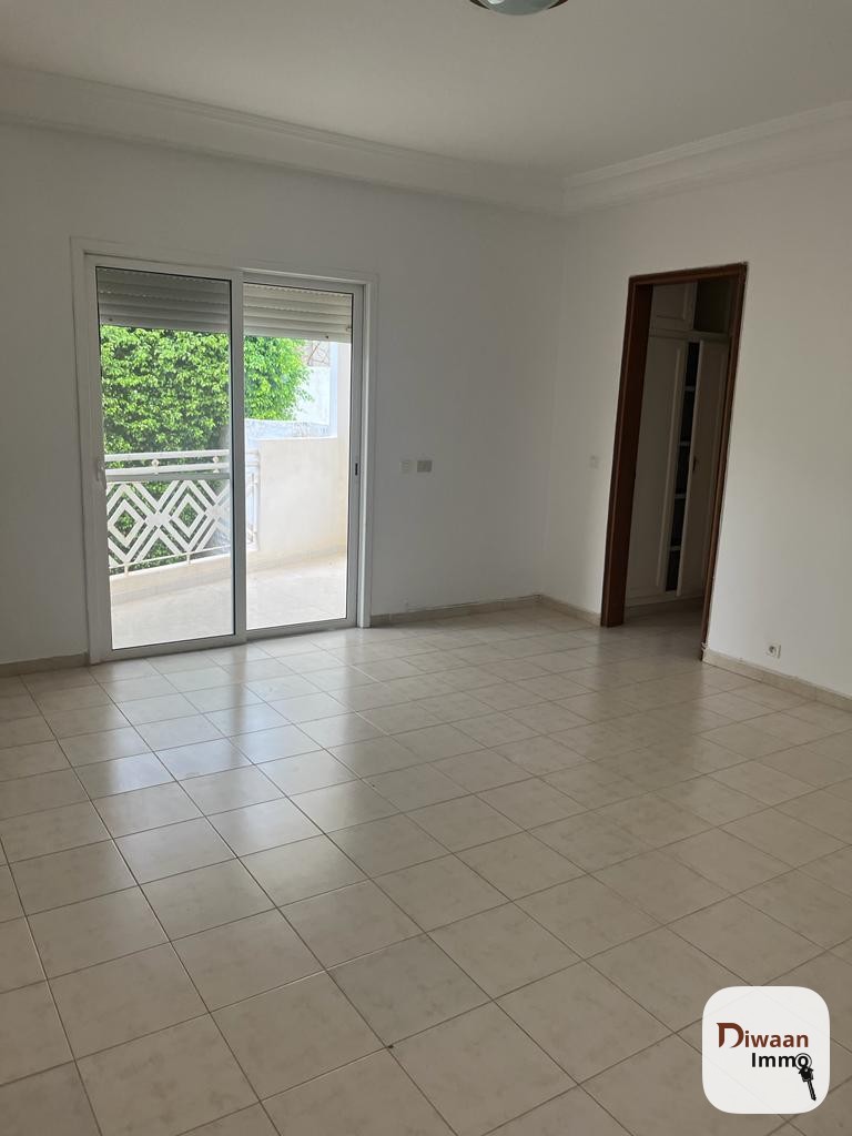 Villa R+1  à louer aux Almadies - Image 11