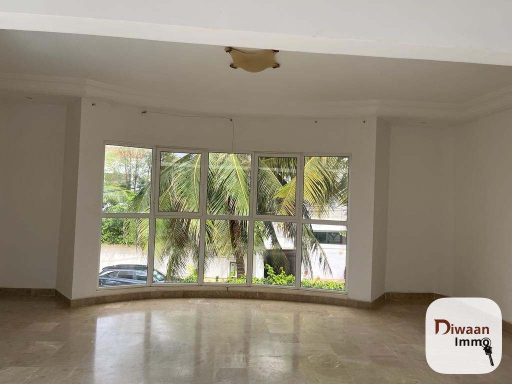 Villa R+1  à louer aux Almadies - Image 15