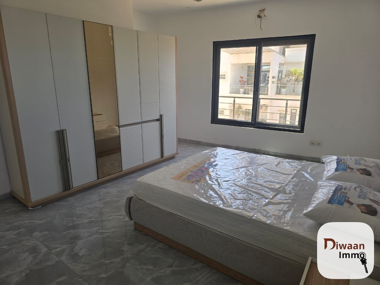 Appartement F3 meublé à louer aux Almadies - Image 2